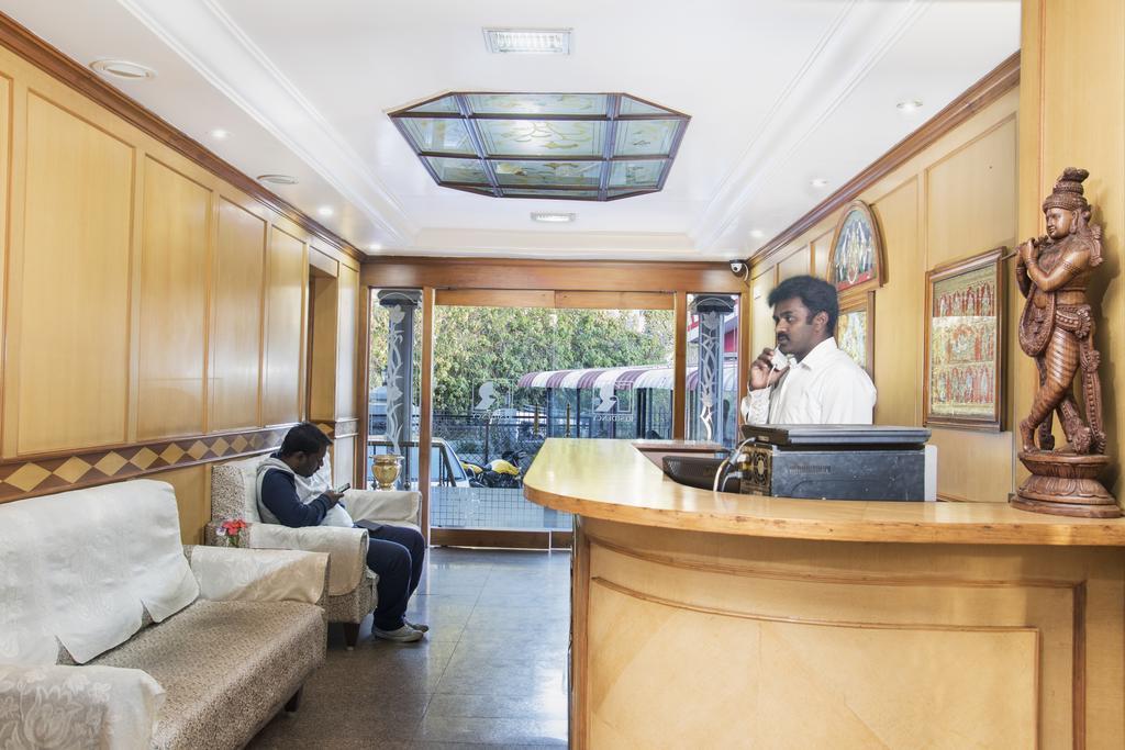 Rr Residency Hotel โกไดกานัล ภายนอก รูปภาพ